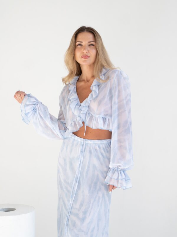 Ruffled short blouse | Zebra print