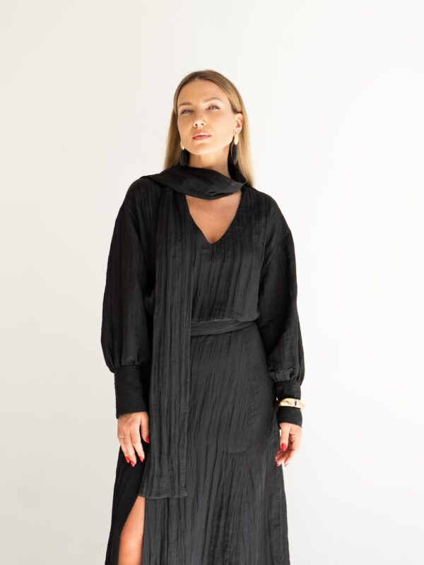 Blown sleeves blouse | Black